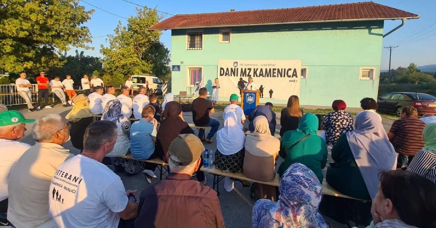 U prisustvu mještana bihaćkog naselja Kamenica  prigodnom manifestacijom obilježen je Dan MZ Kamenica.