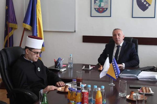 Mahmut Jukić:''Upriličio sam prijem za predstavnike Medžlisa Islamske zajednice Bosanski Petrovac.''